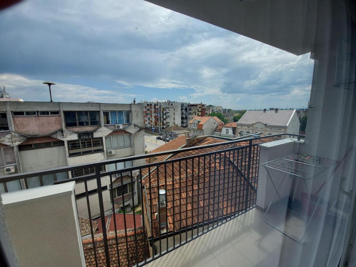 Ekskluziv Apartmani Paracin Luaran gambar